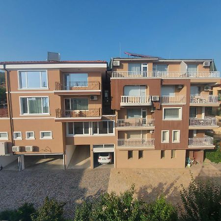 Guest House Rona - Free Parking And Sea View سفيتي فلاس المظهر الخارجي الصورة